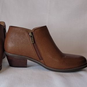 Aetrex, brown leather booties, size 38